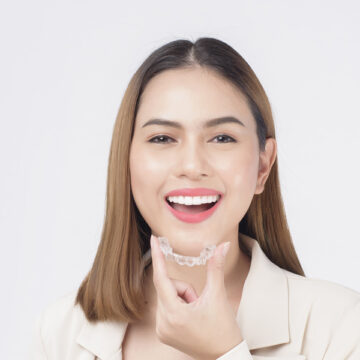 Invisalign in Minneapolis, MN: A Clear and Comfortable Way to Straighten Your Smile